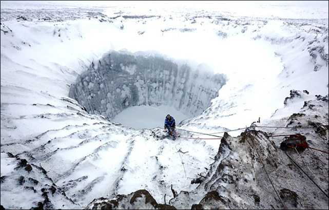 Загадочные кратеры на полуострове Ямал