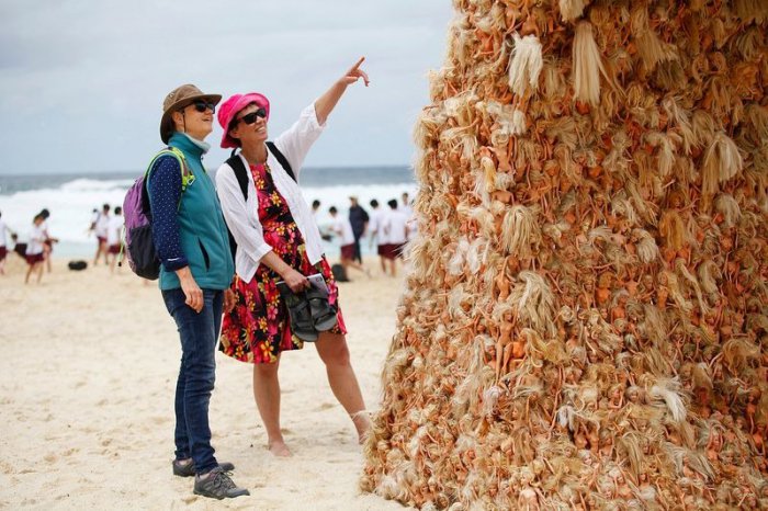 Фестиваль скульптуры у моря 2015 на пляже Бонди