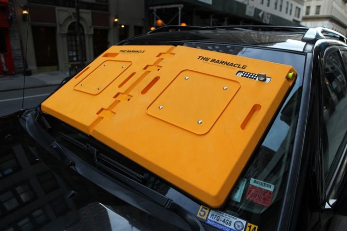 Блокиратор на лобовое стекло для нарушителей правил парковки