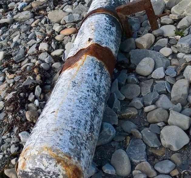 В Ирландии нашли выброшенную на берег трубу с 75 кг кокаина