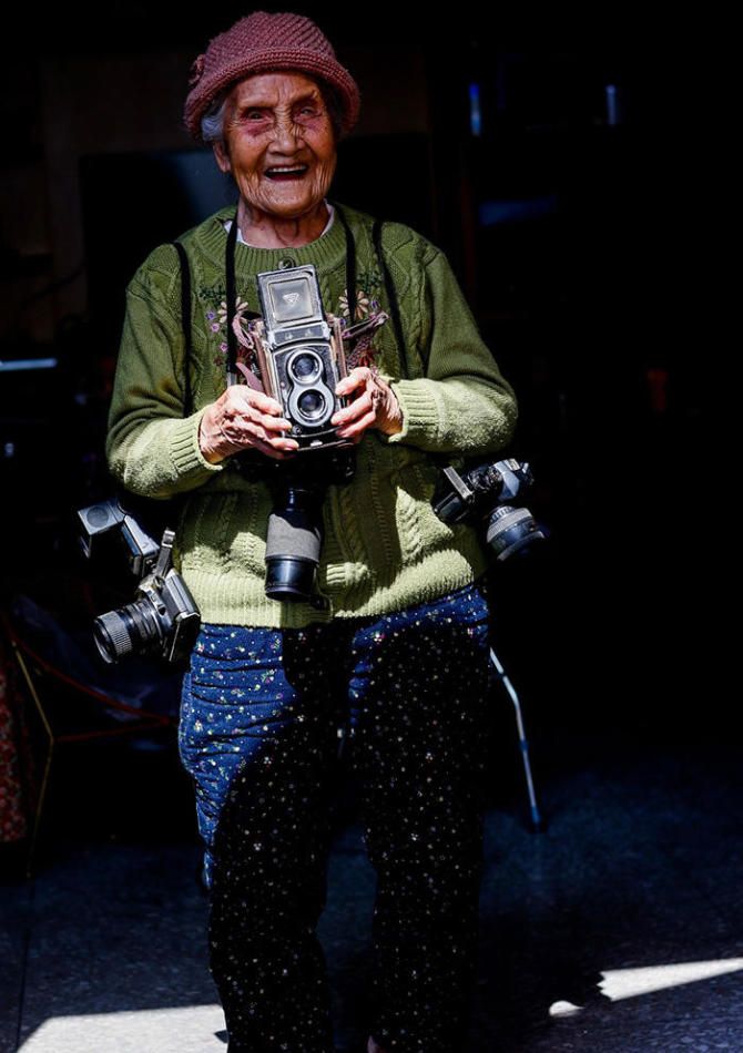 105-летняя бабушка-фотограф с огромным опытом