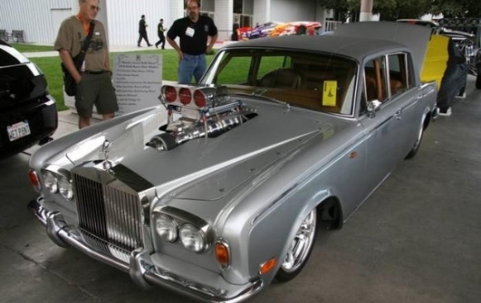 Прокачанный Rolls-Royce с для драгрейсеров из высшего общества