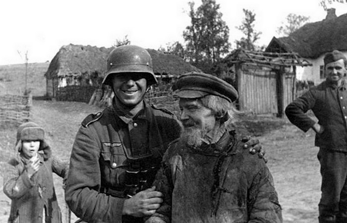 Советская деревня в объективе немецкого фотографа в 1941 — 1943 годах