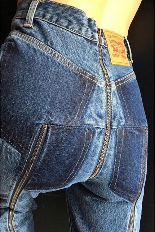 Модные джинсы с удобной молнией между ног