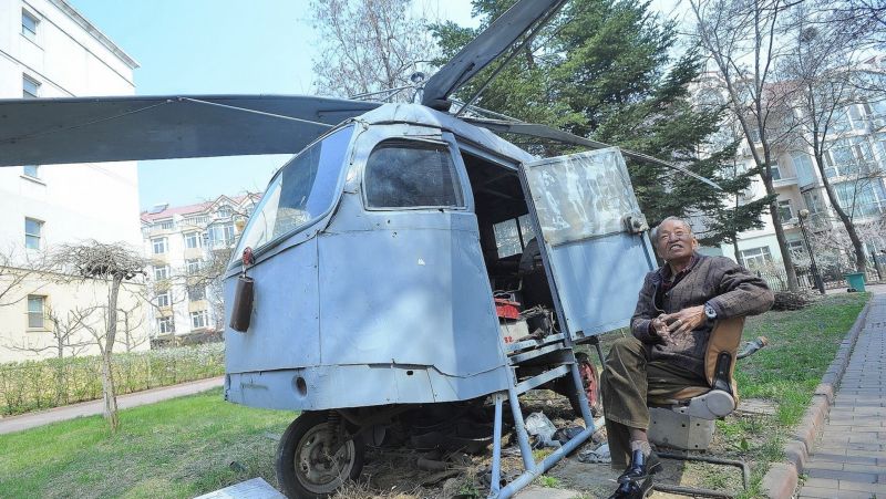 Пенсионер из Китая строил вертолет 10 лет, который так и не взлетел