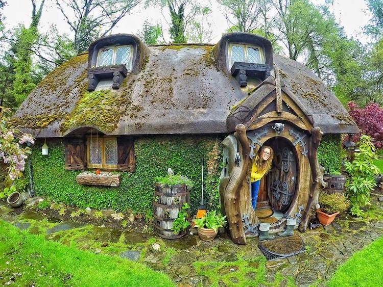 Фанат построил домик хоббита в Шотландии