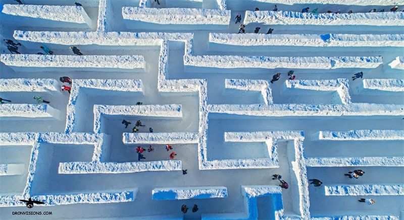 Самый большой в мире снежный лабиринт открылся в Польше