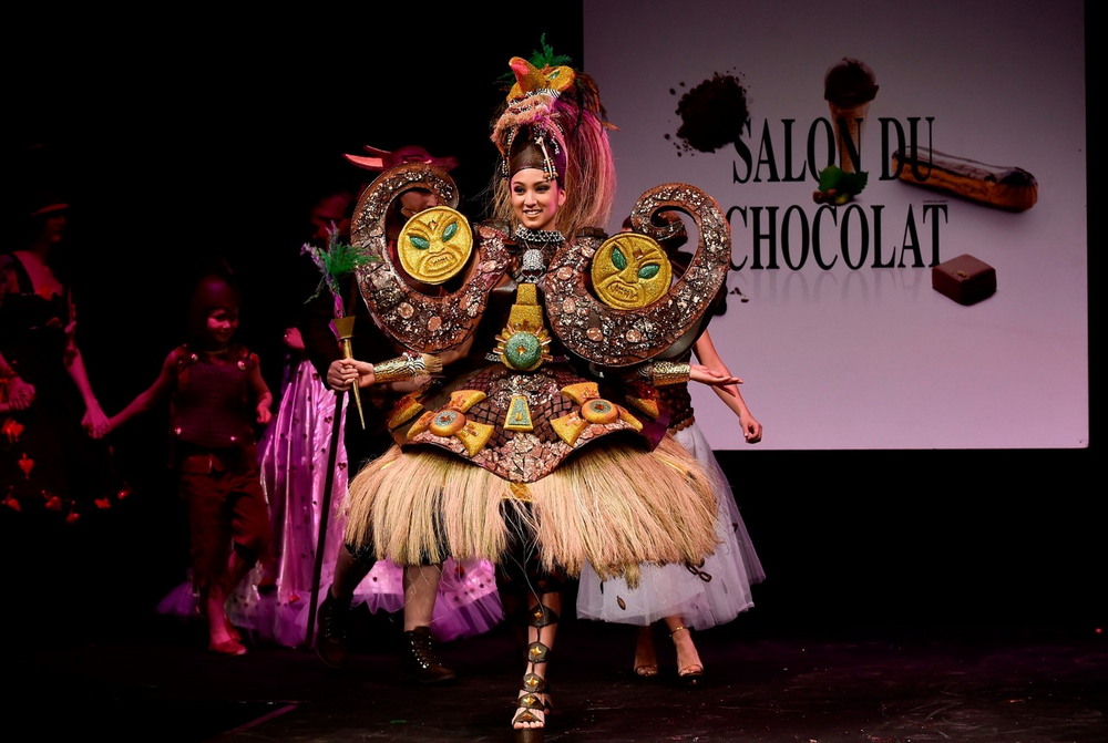 Парад платьев на фестивале шоколада