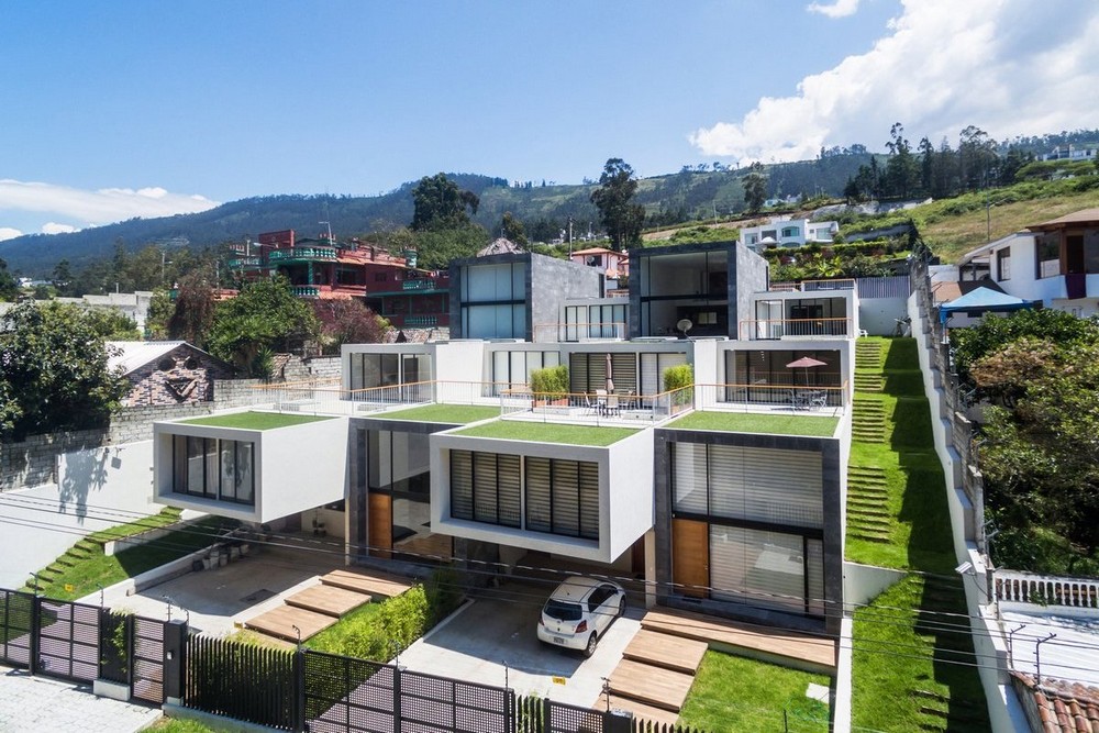 Жилой комплекс из четырех домов в Эквадоре