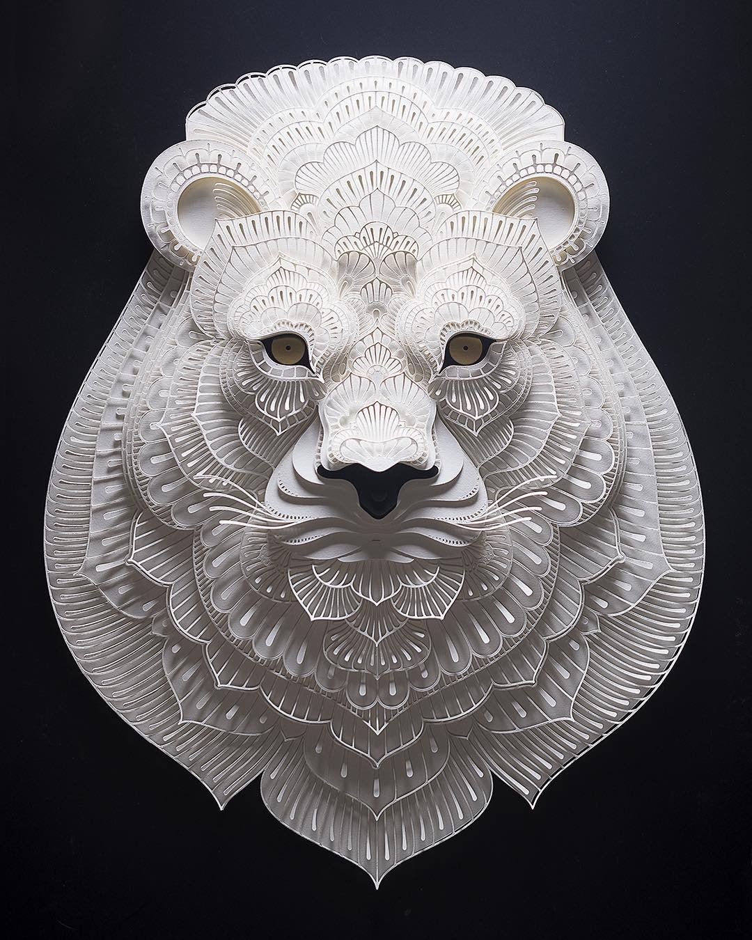 Многослойные бумажные скульптуры животных