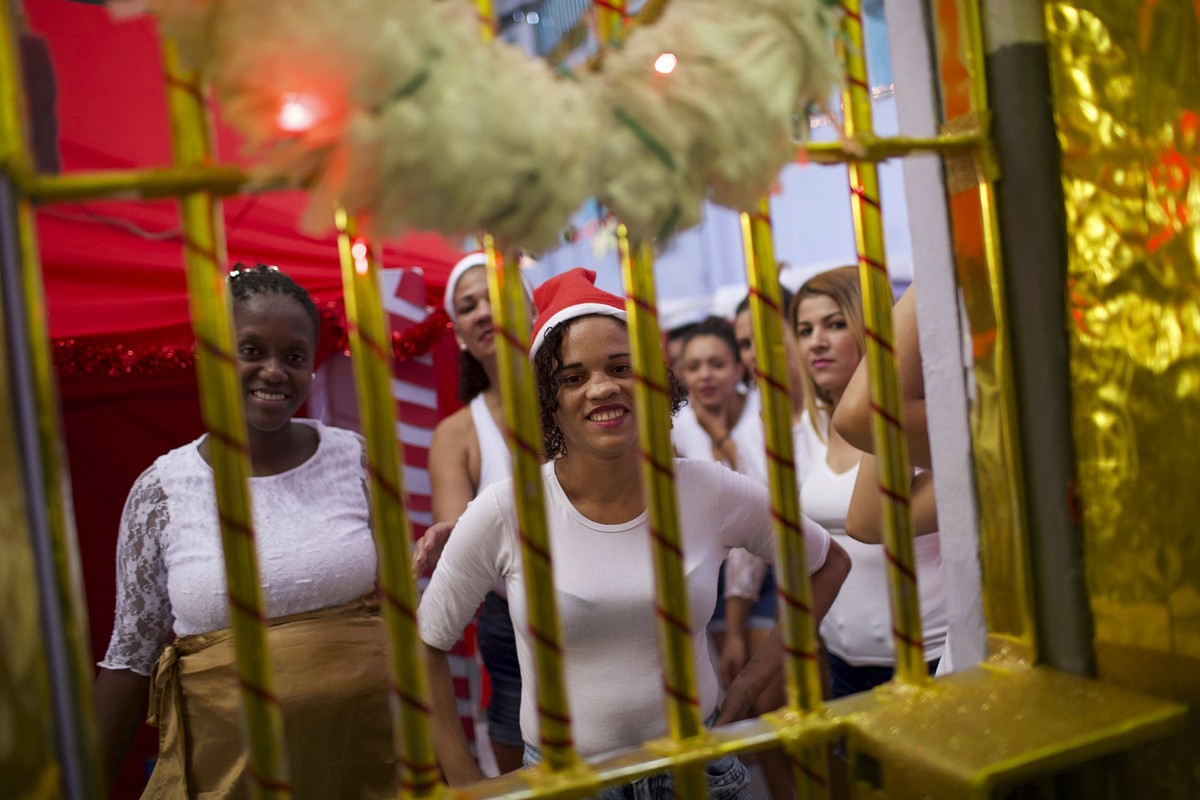 Праздники в бразильской женской тюрьме