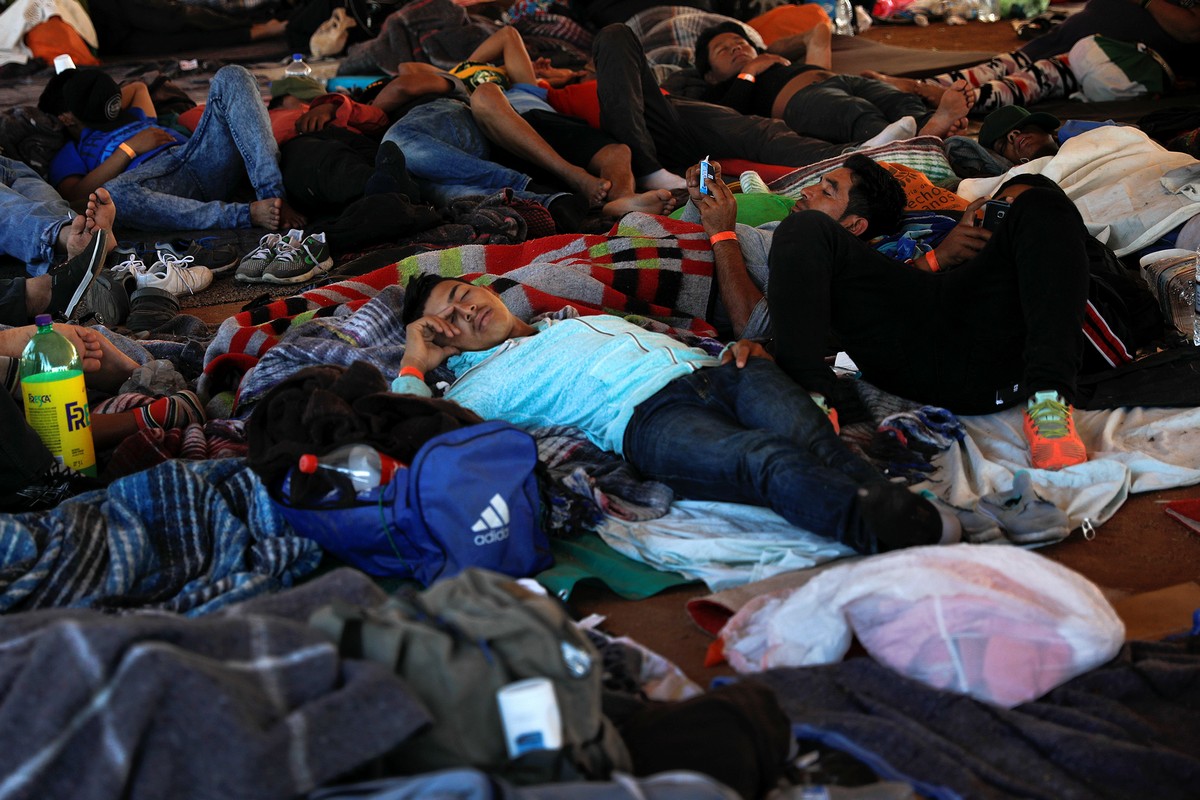 Условия жизни в лагере мигрантов в Тихуане