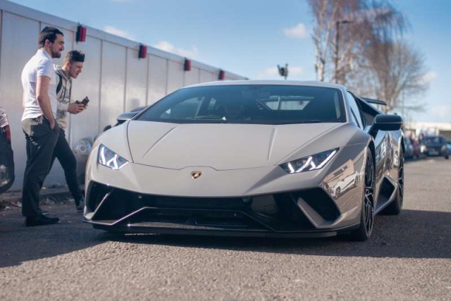 Владелец Lamborghini Performante хотел разогнаться в городе