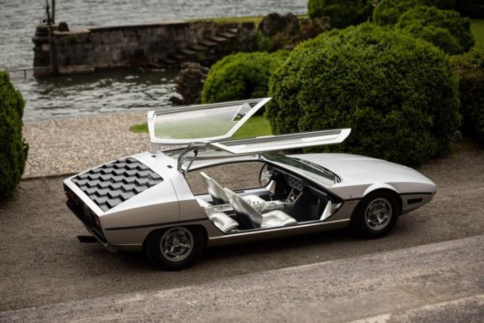 Необычный концепт-кар Lamborghini Marzal с футуристичным дизайном 1967 года