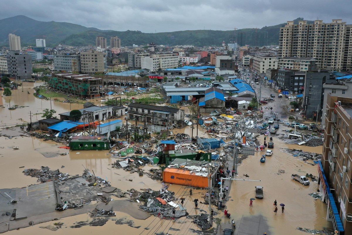 Смертоносный тайфун в Китае