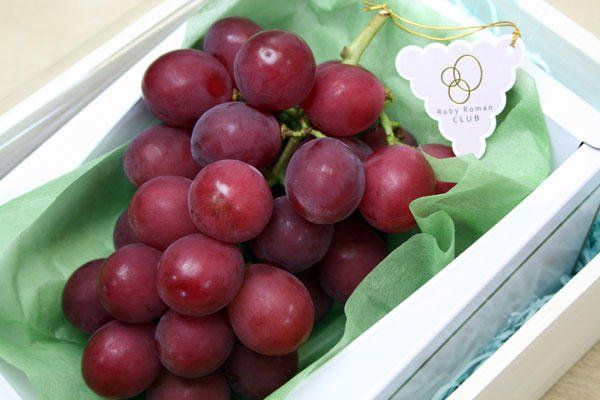 Самый дорогой виноград в мире по $11 000 за гроздь
