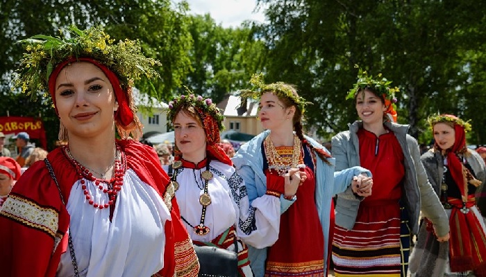 В каких неславянских народах больше всего «славянской крови»