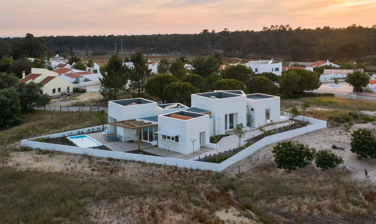 Дом на побережье Атлантического океана в Португалии