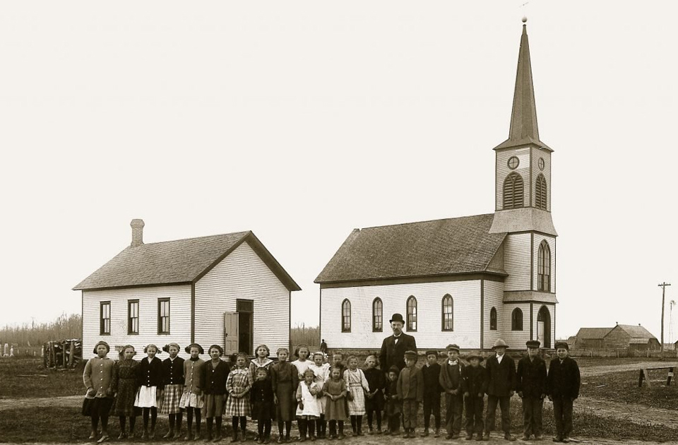 Школа 100 лет назад на архивных фотографиях XIX-XX веков