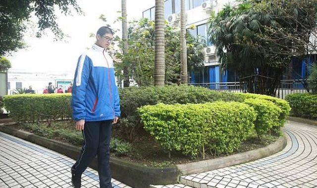 14-летний Рен Кей из Китая может стать самым высоким человеком в мире
