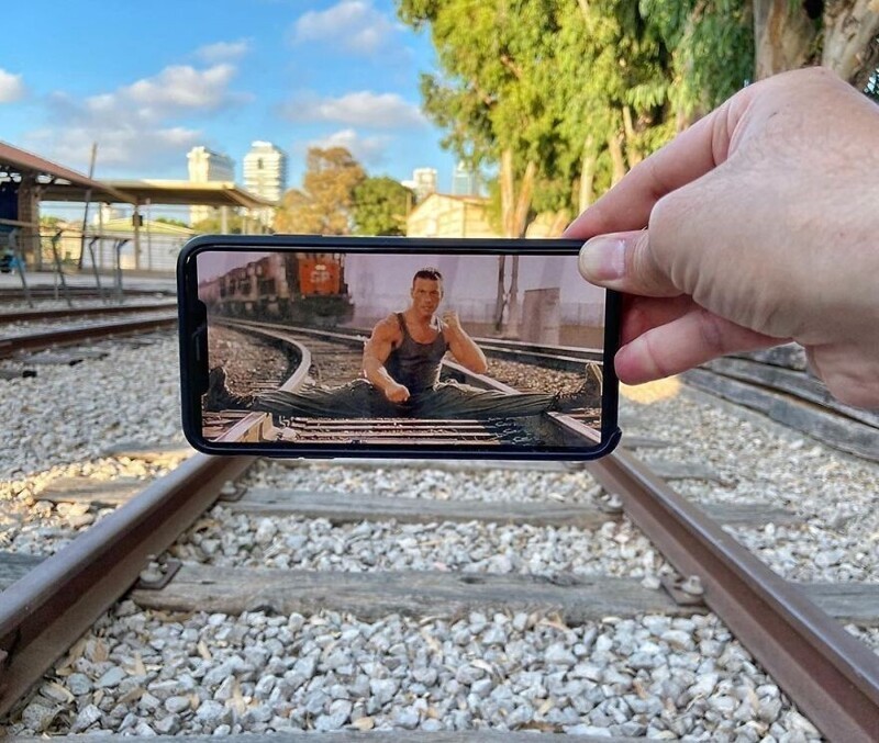 Забавные фотоколлажи, сделанные с помощью двух смартфонов