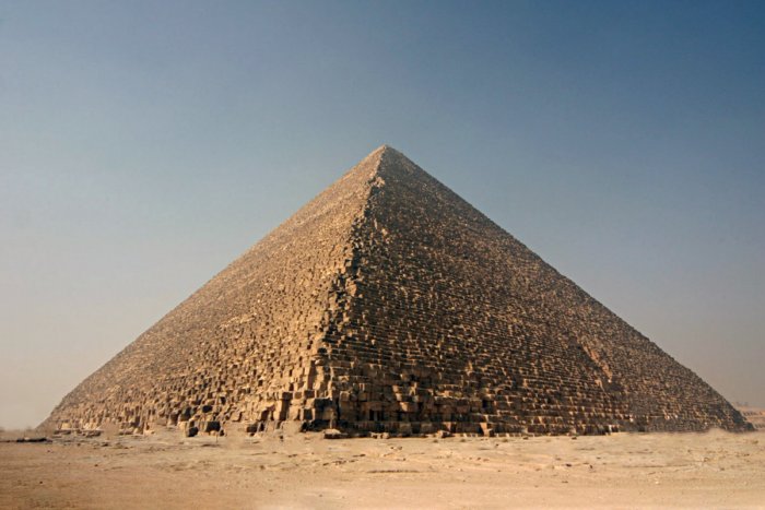Что обнаружили в тайной комнате пирамиды Хеопса?