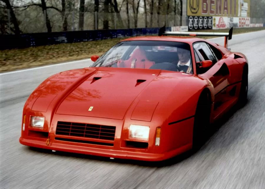 Раллийный Ferrari 288 GTO Evoluzione, который стал прототипом для Ferrari F40