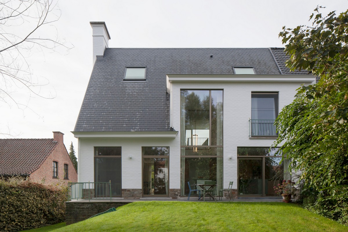 Превращение старого дома в современную стильную резиденцию в Бельгии
