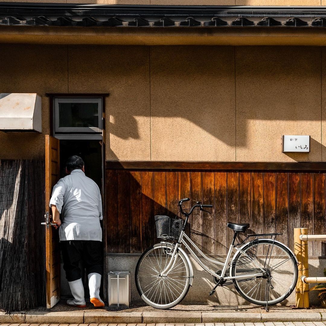 Городские и уличные снимки Японии от Бена Ричардса