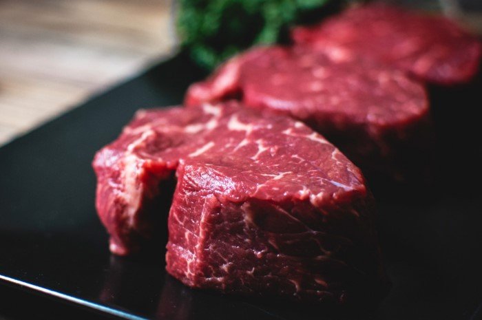 Что будет, если есть слишком много красного мяса?