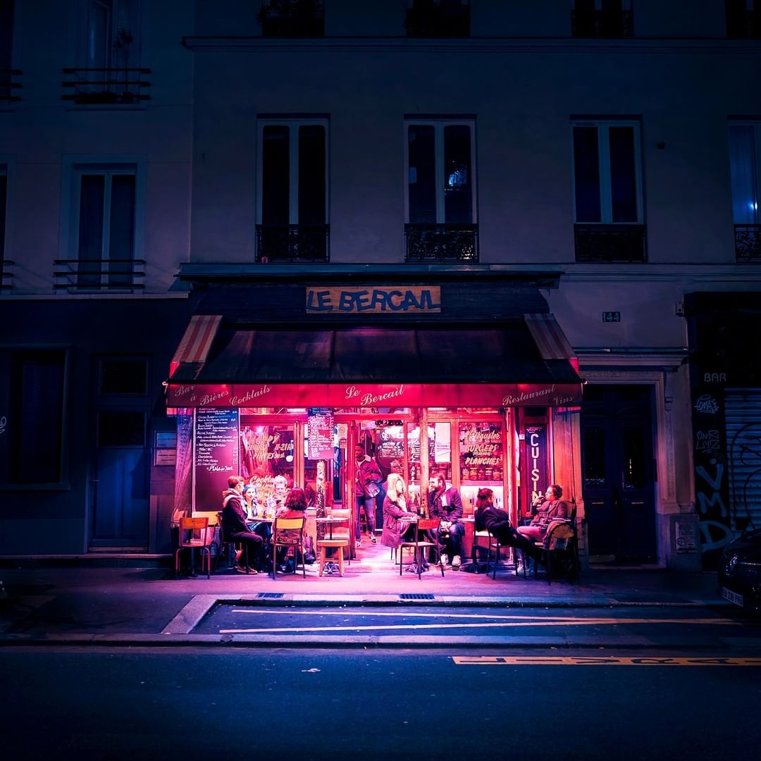 Красивые ночные улицы на снимках Акселя Коржона