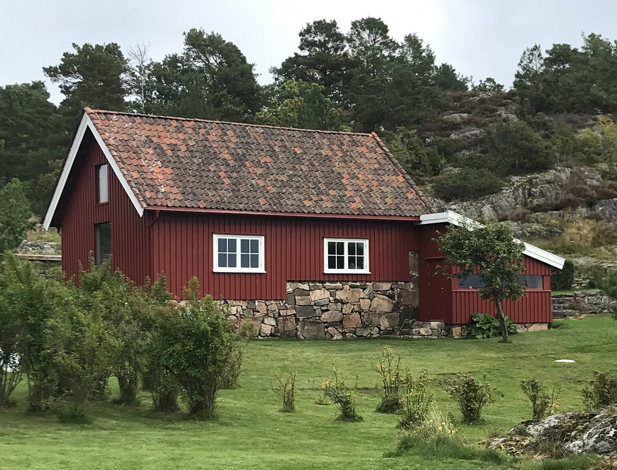 Переделка амбара в жилой дом на побережье в Норвегии