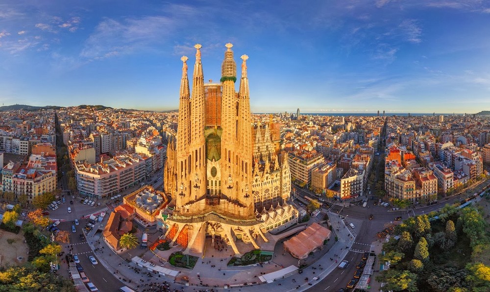 Десять самых красивых городов Европы по версии туристов