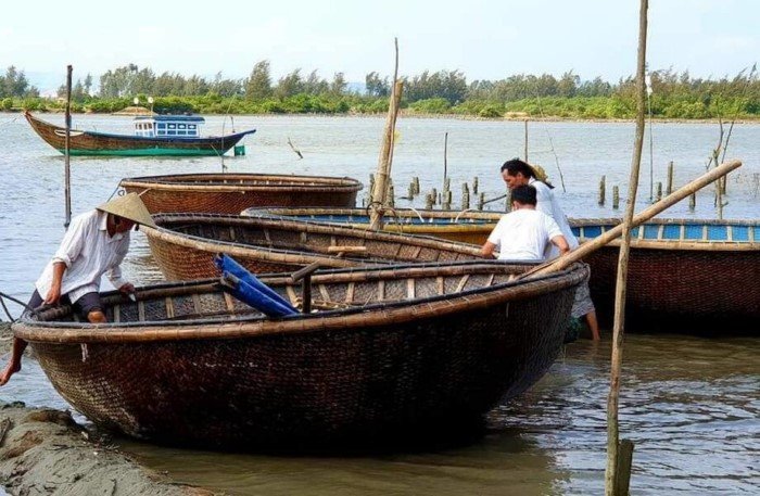Почему вьетнамцы стали делать необычные круглые лодки